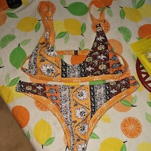 Aful Paisley Floarl Sz6. EUC